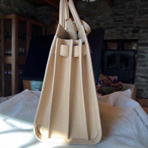 Saint Laurent Sac De Jour Tote-100% Authentic and Wonderful Condition - Picture 9 of 13